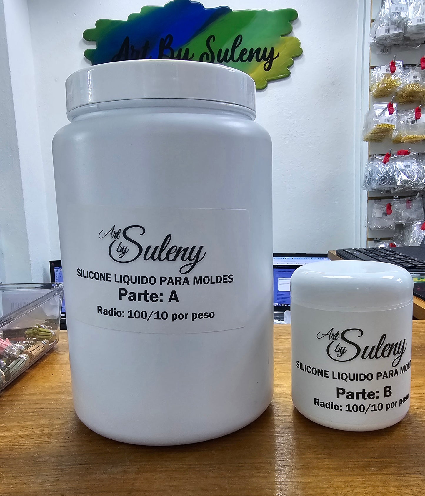 Cauchos de Silicon Líquido (Silicone Rubber) Translúcido 1:1 Kit de 2KG (4.2 libras) y Kit de 10KG (21 libras) Grado Alimenticio