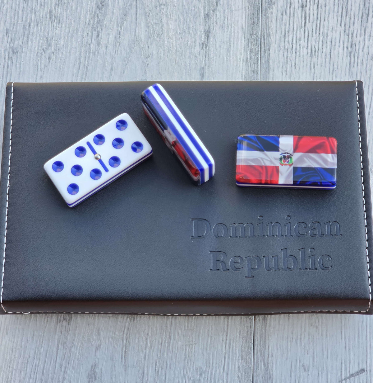 Juegos de Dominos en Acrilico Personalizados tamaño Jumbo Bandera República Dominicana
