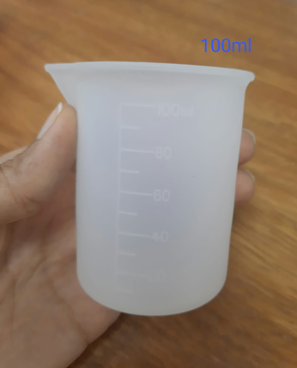 Vasos Medidores en Silicón para mezcar y medir la resina