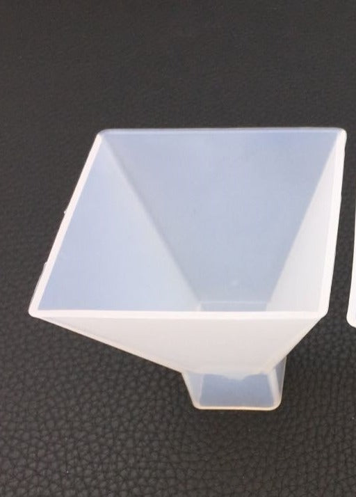 Molde en forma de Pirámide, Cubo, Cono, Triangulo