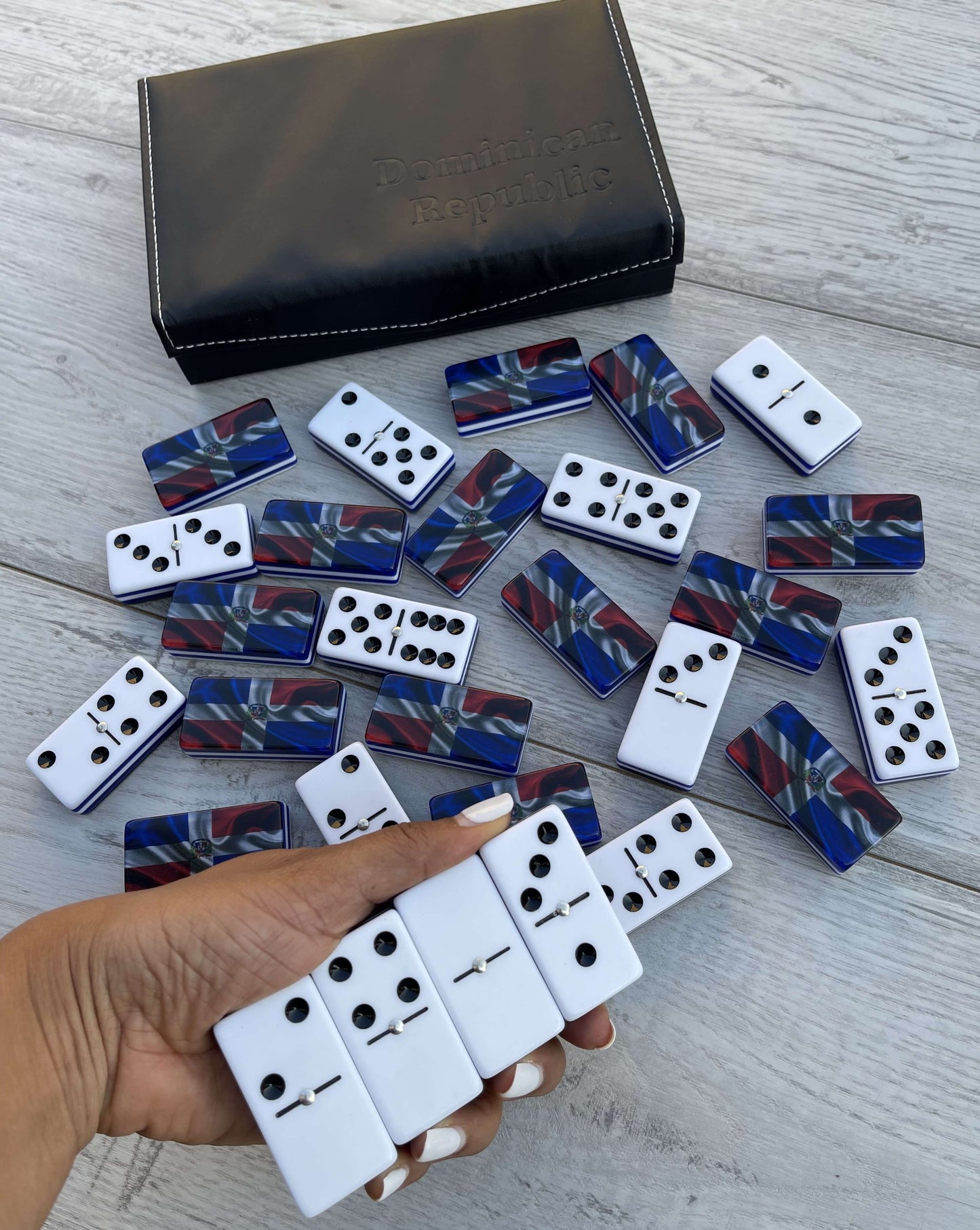 Juegos de Dominos en Acrilico Personalizados tamaño Jumbo Bandera República Dominicana