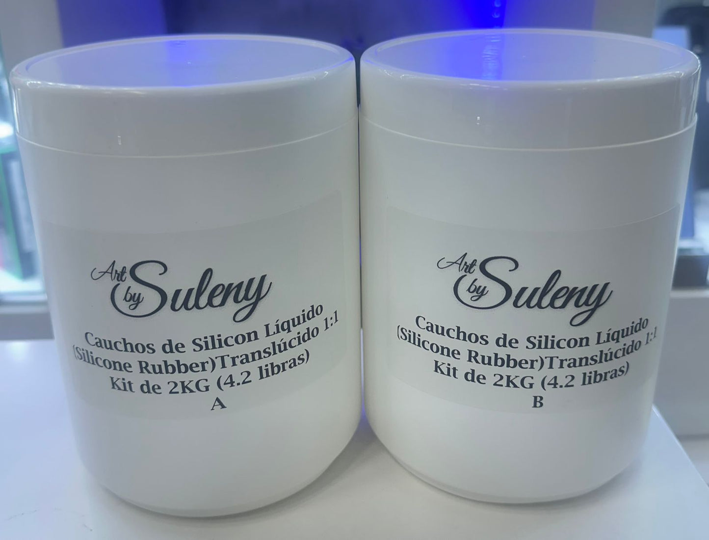 Cauchos de Silicon Líquido (Silicone Rubber) Translúcido 1:1 Kit de 2KG (4.2 libras) y Kit de 10KG (21 libras) Grado Alimenticio